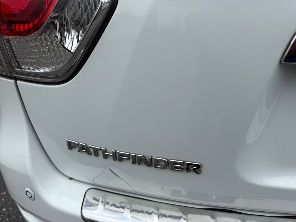 2014 Nissan Pathfinder Image 36