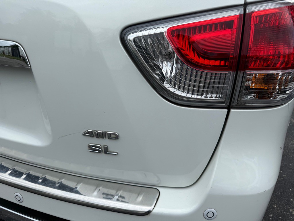 2014 Nissan Pathfinder Image 40