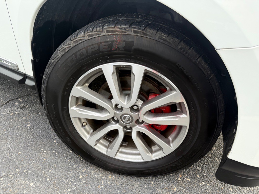 2014 Nissan Pathfinder Image 47