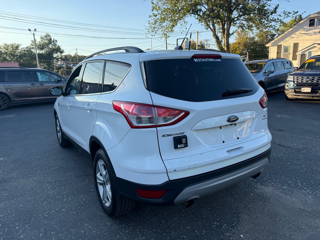 2016 Ford Escape Image 2