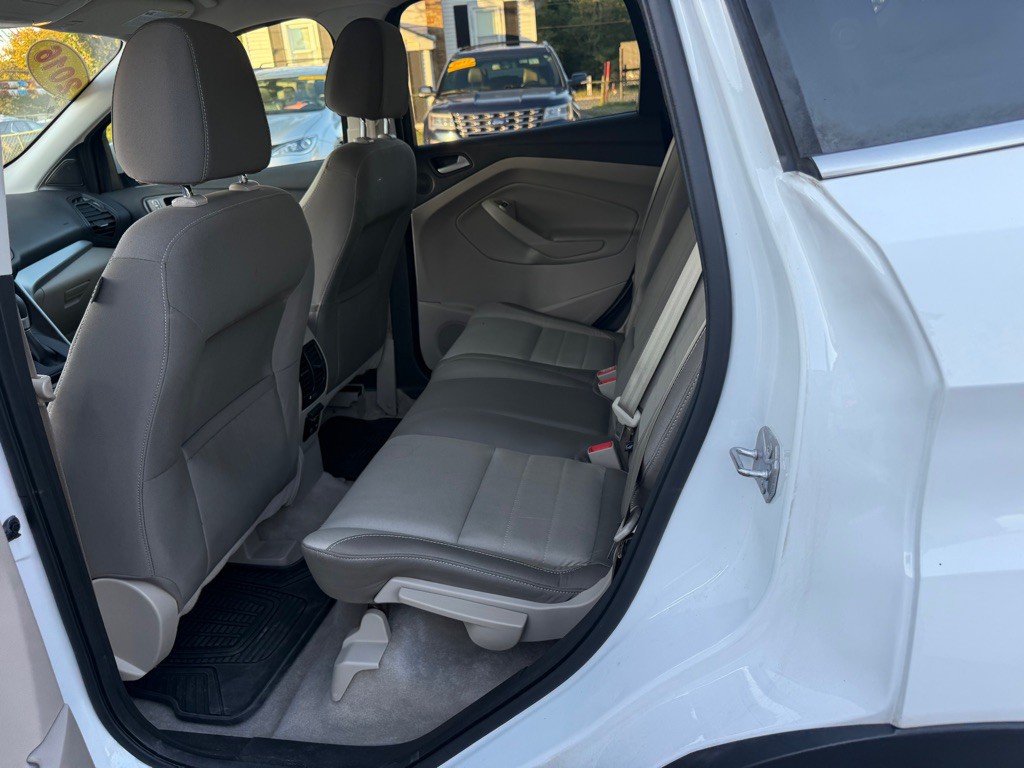 2016 Ford Escape Image 12