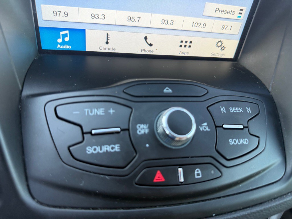 2016 Ford Escape Image 17