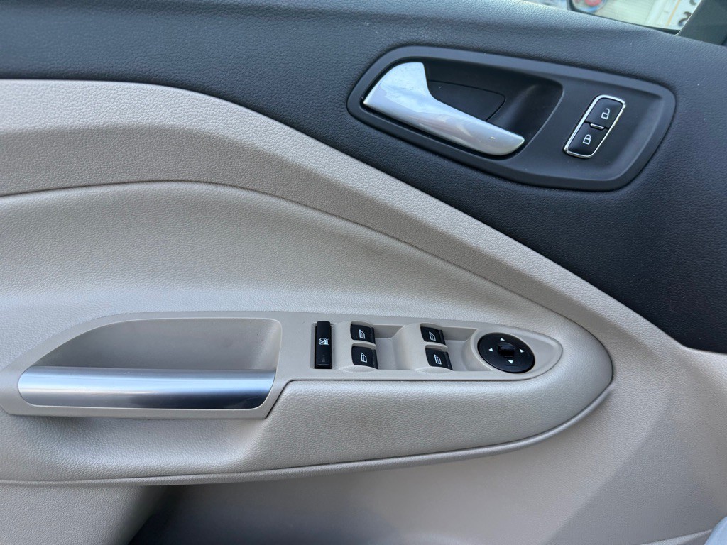 2016 Ford Escape Image 26