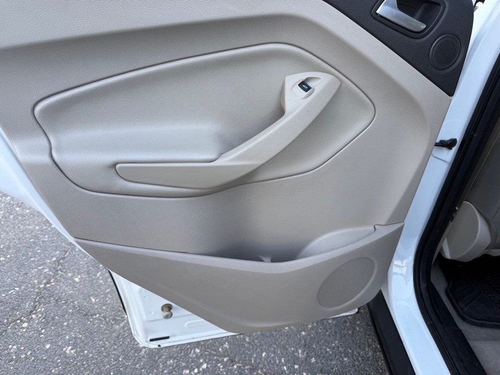 2016 Ford Escape Image 30