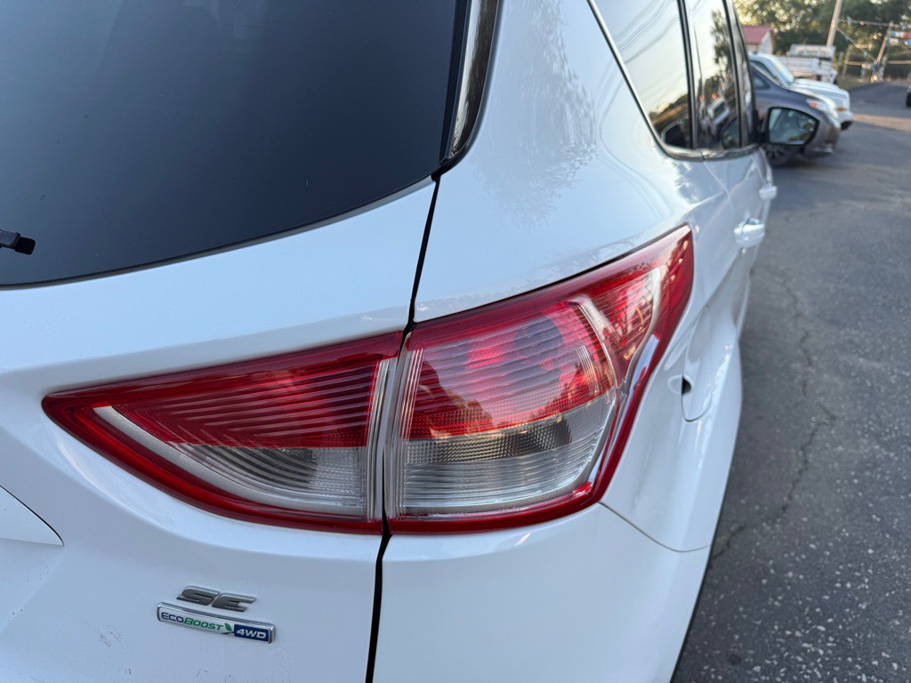 2016 Ford Escape Image 32