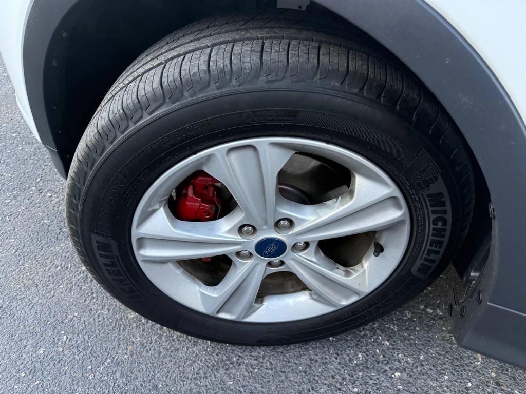 2016 Ford Escape Image 35
