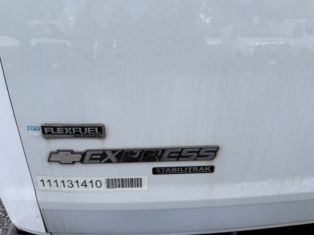 2011 Chevrolet Express Image 46