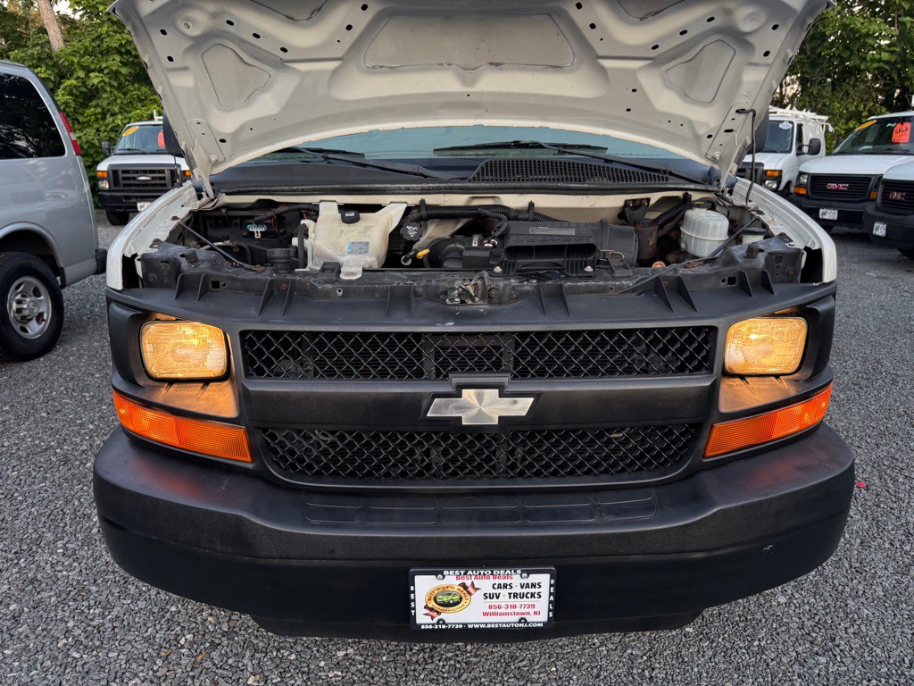 2011 Chevrolet Express Image 49