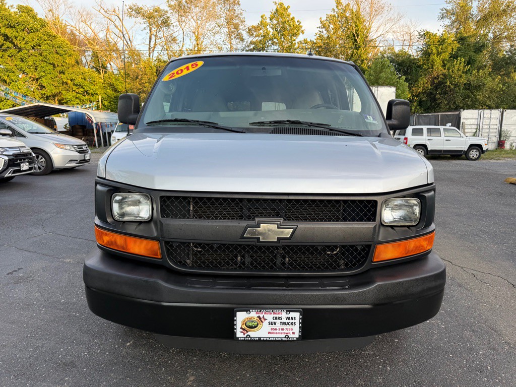 2015 Chevrolet Express Image 6