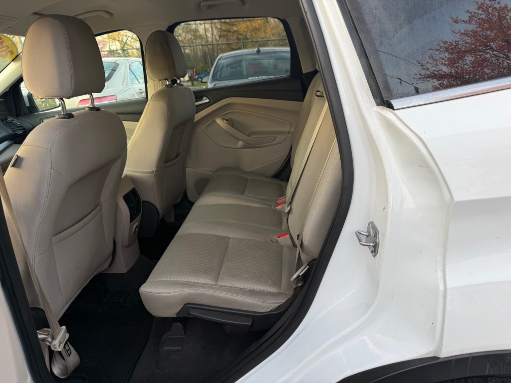 2017 Ford Escape Image 10