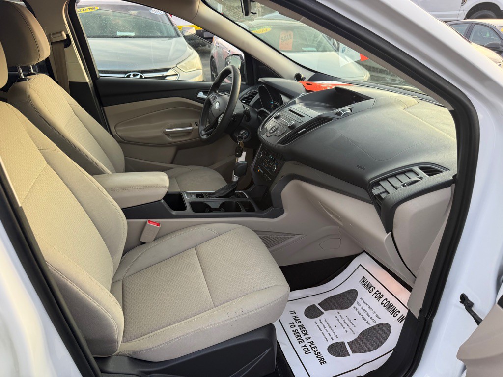2017 Ford Escape Image 15