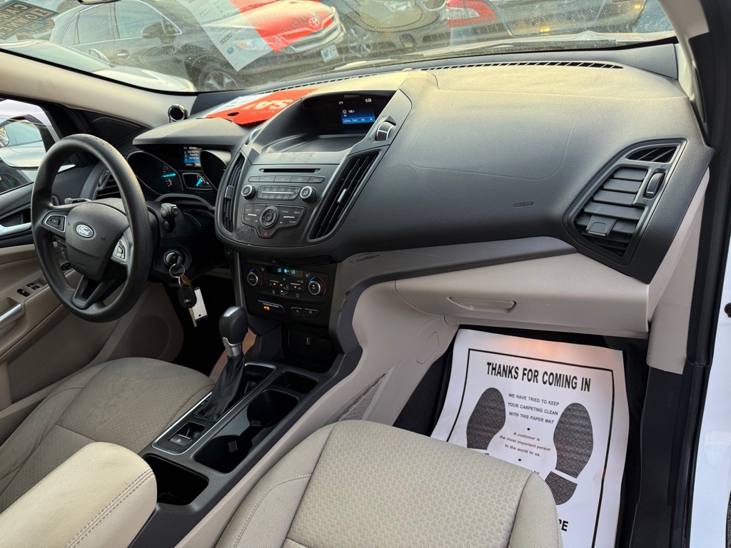 2017 Ford Escape Image 24