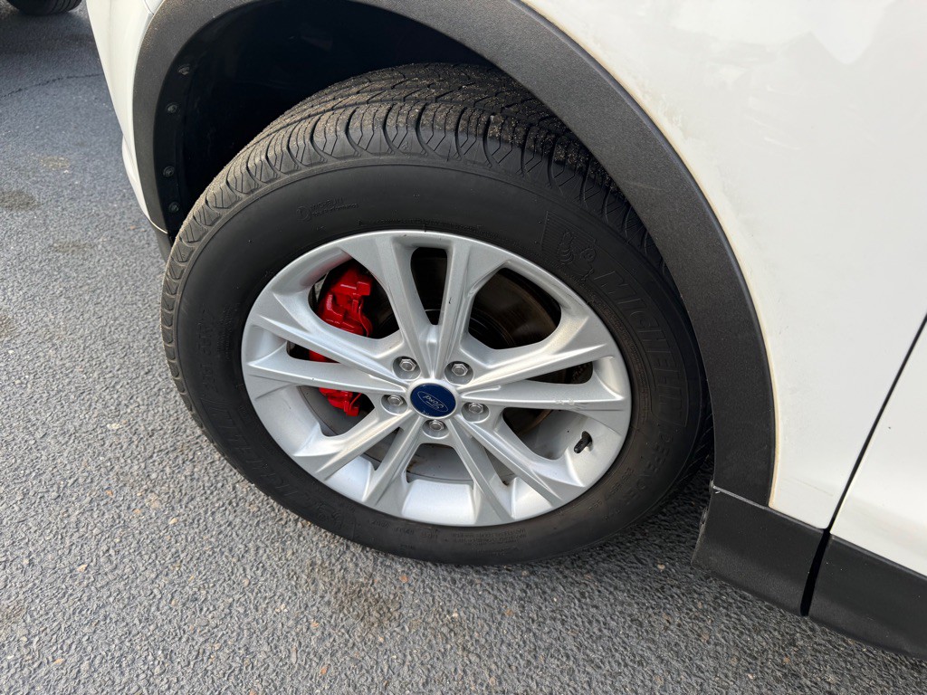 2017 Ford Escape Image 28
