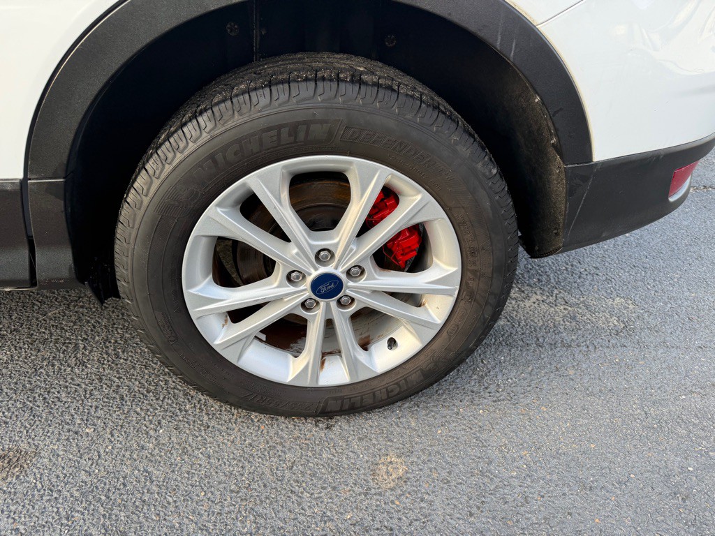 2017 Ford Escape Image 35