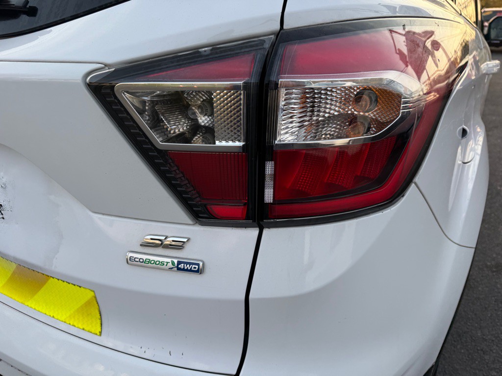2017 Ford Escape Image 40
