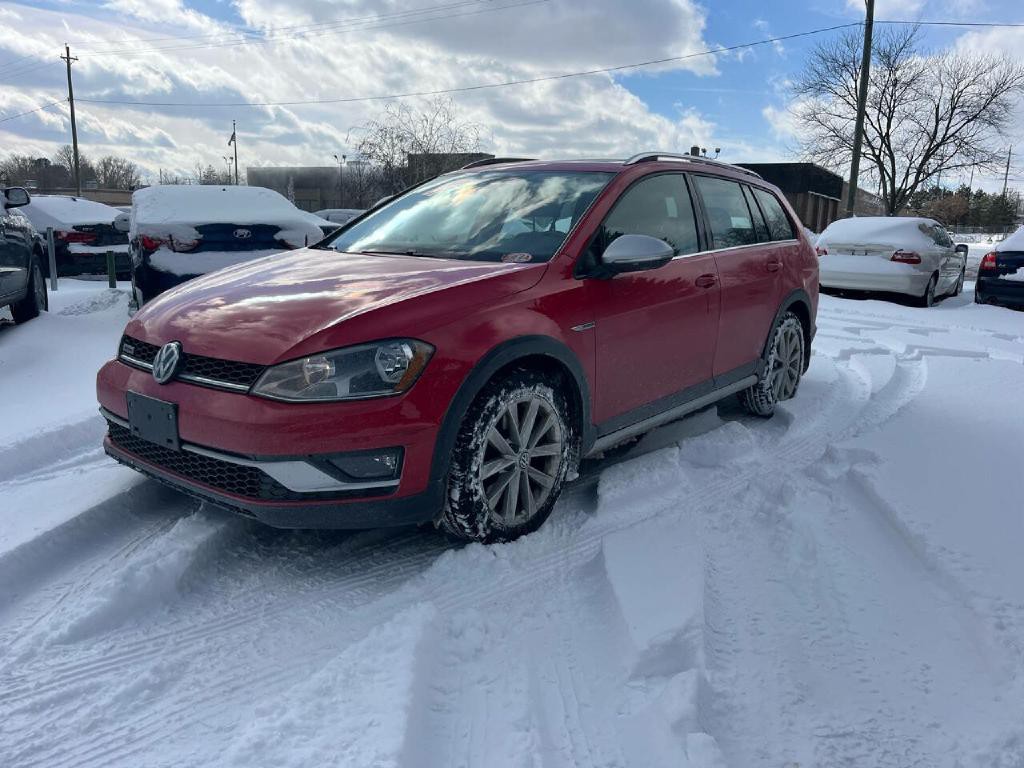 2017 Volkswagen Golf Image 1