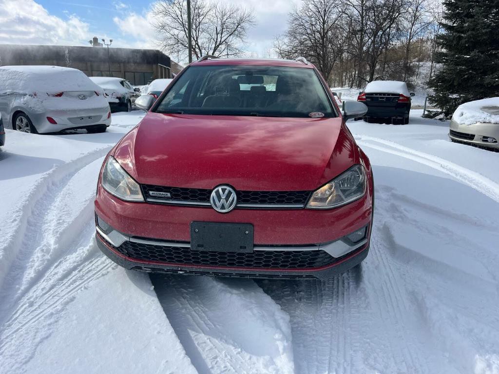 2017 Volkswagen Golf Image 3