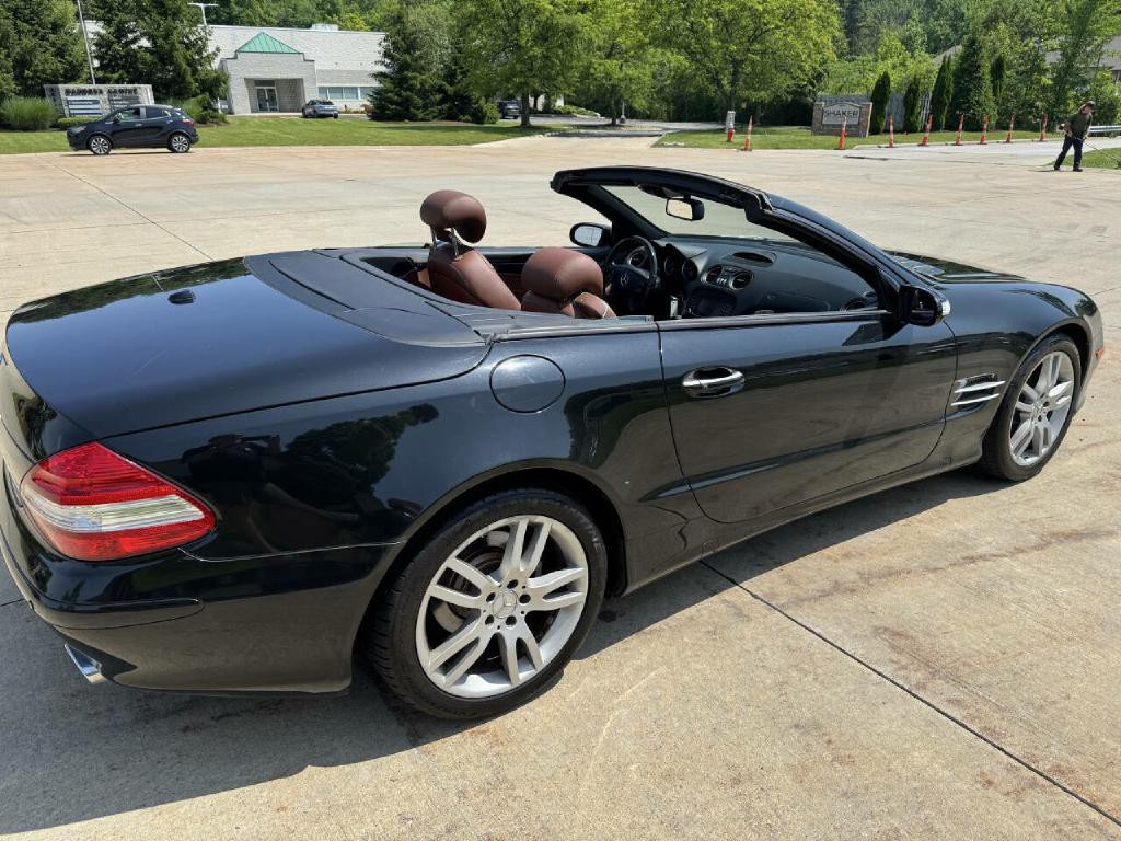 2007 Mercedes-Benz SL-Class Image 4