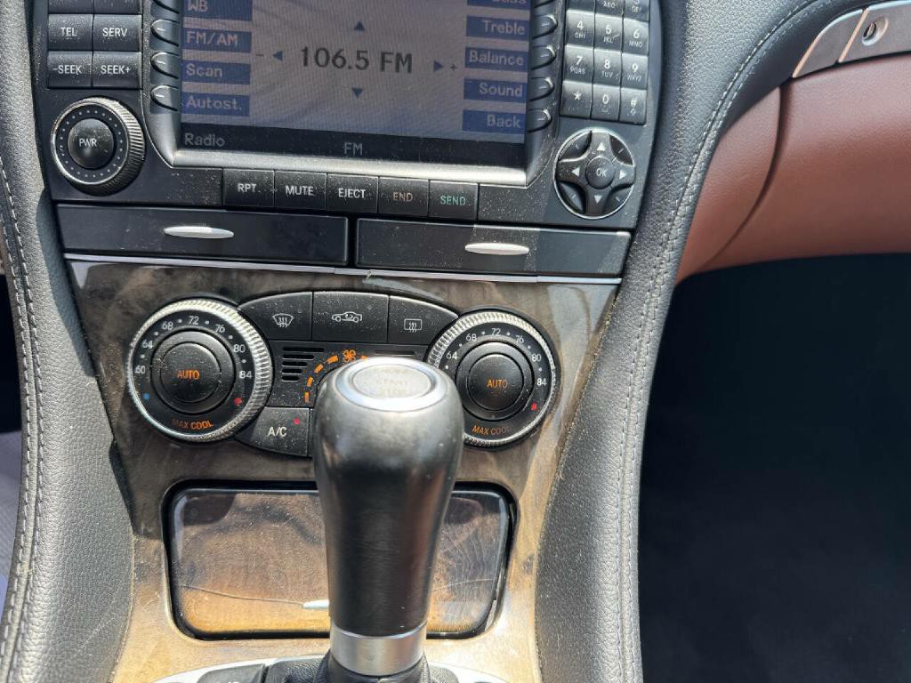 2007 Mercedes-Benz SL-Class Image 19