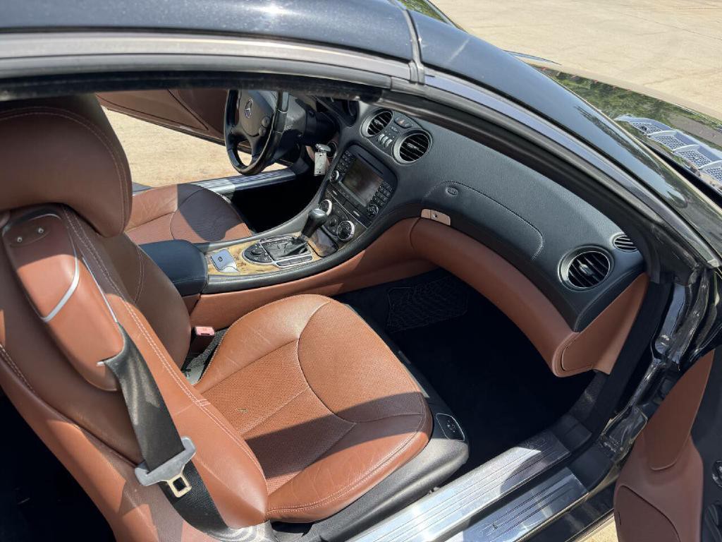 2007 Mercedes-Benz SL-Class Image 27
