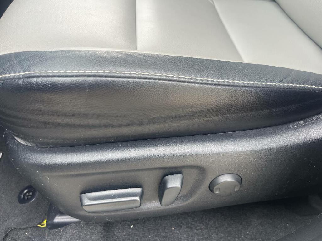 2017 Toyota Rav4 Image 31