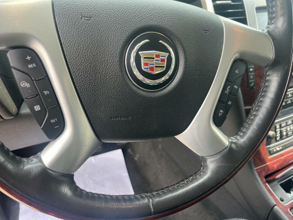 2012 Cadillac Escalade Image 14