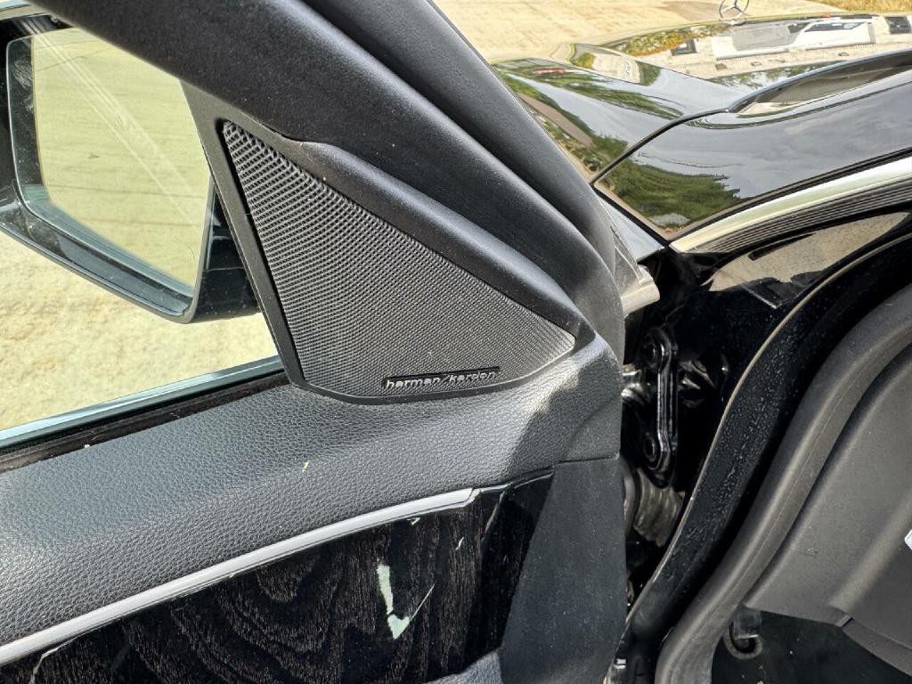 2011 Mercedes-Benz E-Class Image 9