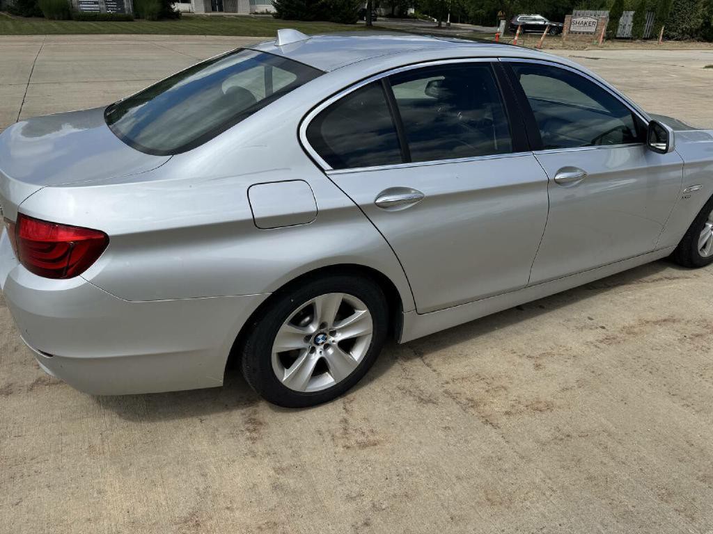 2012 BMW 5 Series Image 4