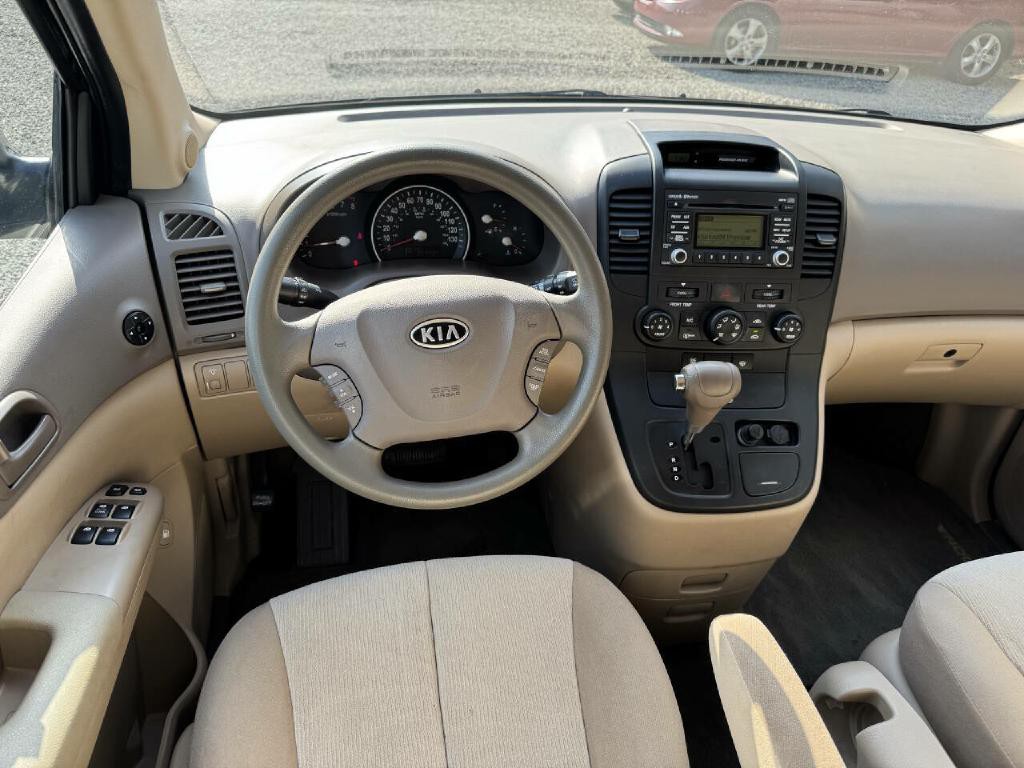 2012 Kia Sedona Image 10