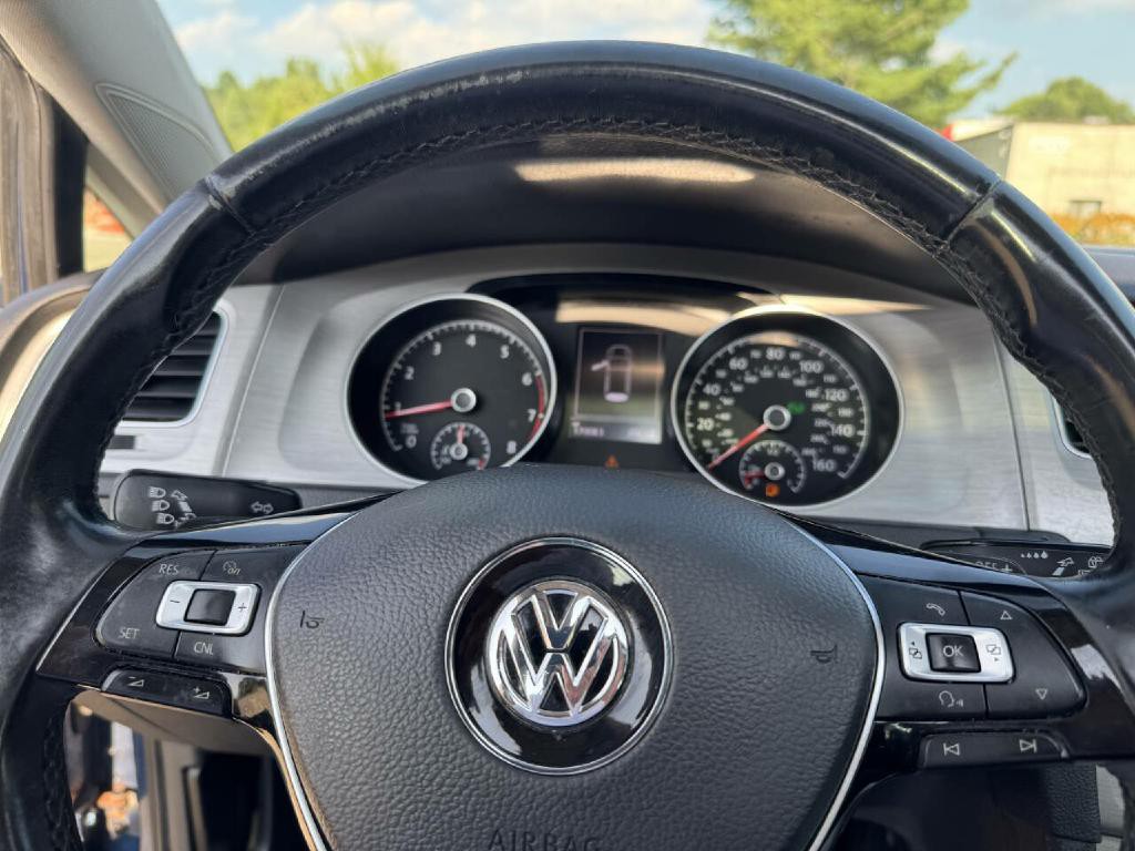 2017 Volkswagen Golf Image 13