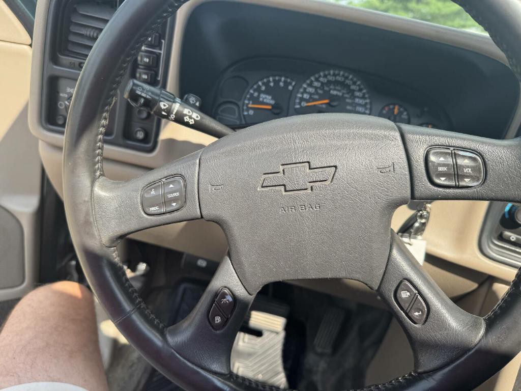 2003 Chevrolet Avalanche Image 12