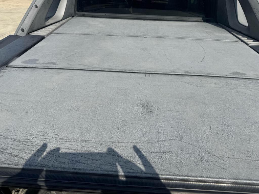 2003 Chevrolet Avalanche Image 22