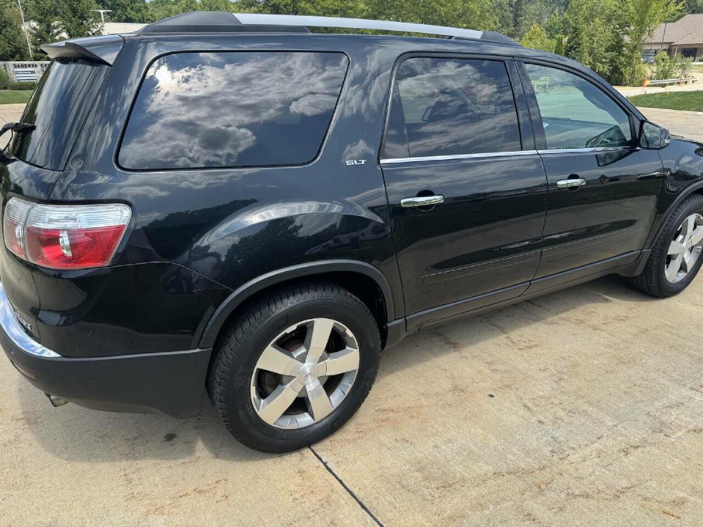 2011 GMC Acadia Image 4