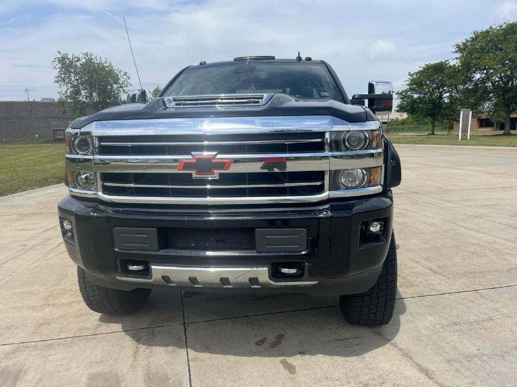 2019 Chevrolet Silverado 1500 Image 3