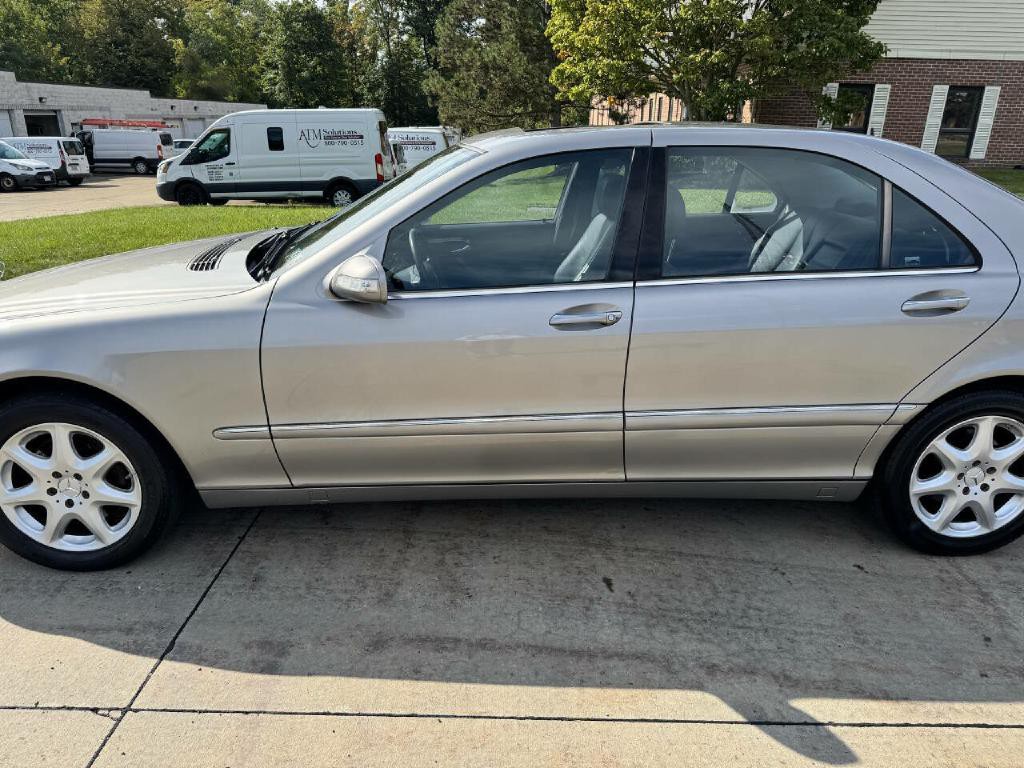 2004 Mercedes-Benz S-Class Image 2