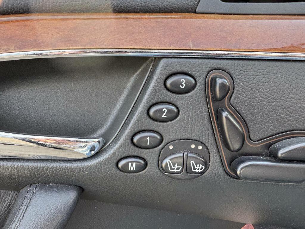 2004 Mercedes-Benz S-Class Image 21