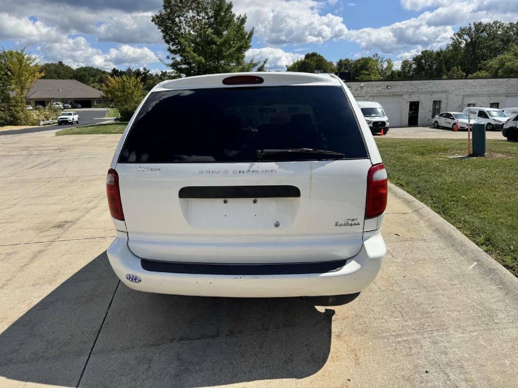 2001 Dodge Grand Caravan Image 4