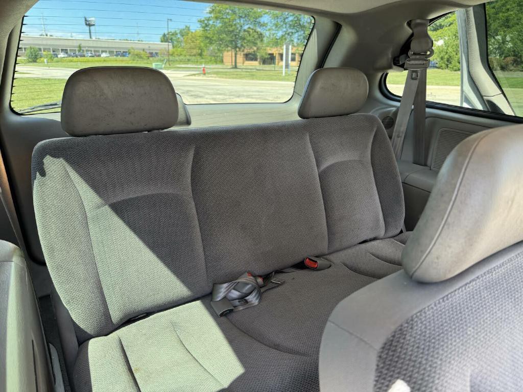 2001 Dodge Grand Caravan Image 11