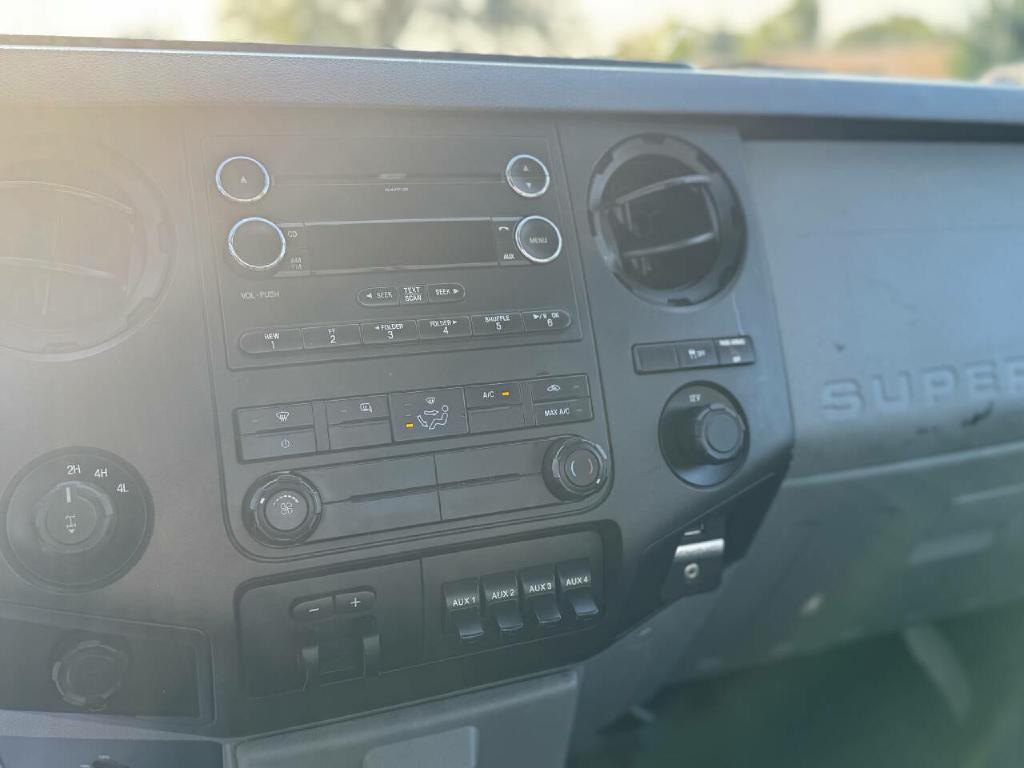 2015 Ford F-250 Image 13