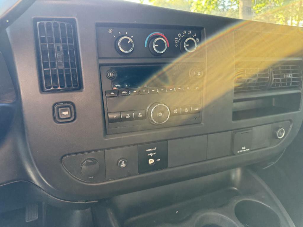 2019 GMC Savana Image 7