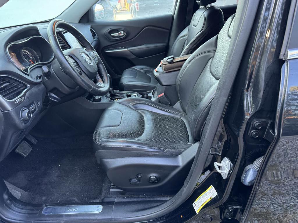 2019 Jeep Cherokee Image 10