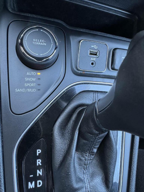 2019 Jeep Cherokee Image 21