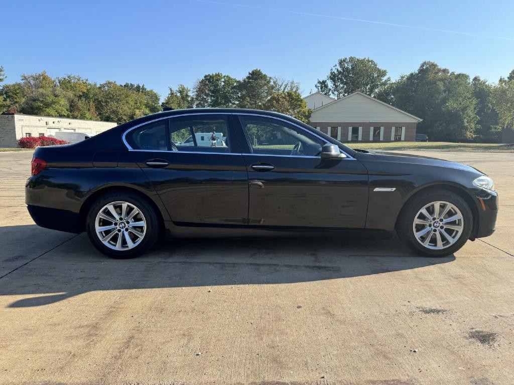 2016 BMW 5 Series Image 5