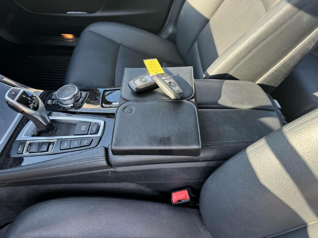 2016 BMW 5 Series Image 12