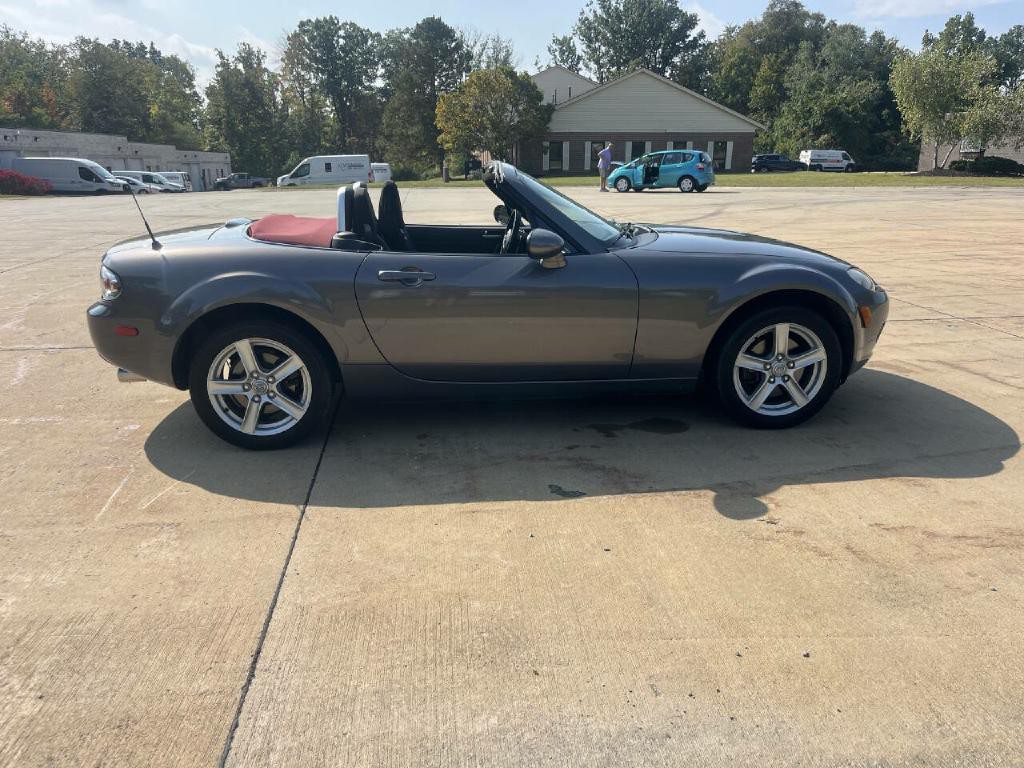 2006 Mazda MX-5 Miata Image 4