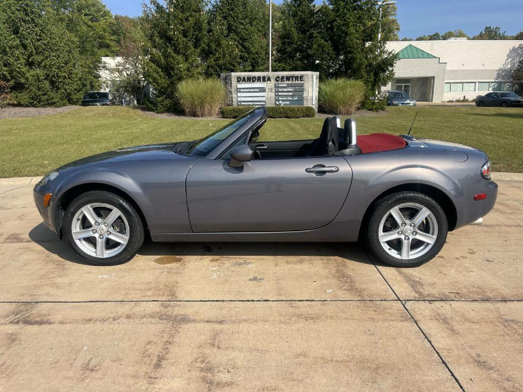 2006 Mazda MX-5 Miata Image 9