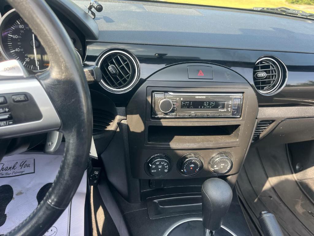 2006 Mazda MX-5 Miata Image 16