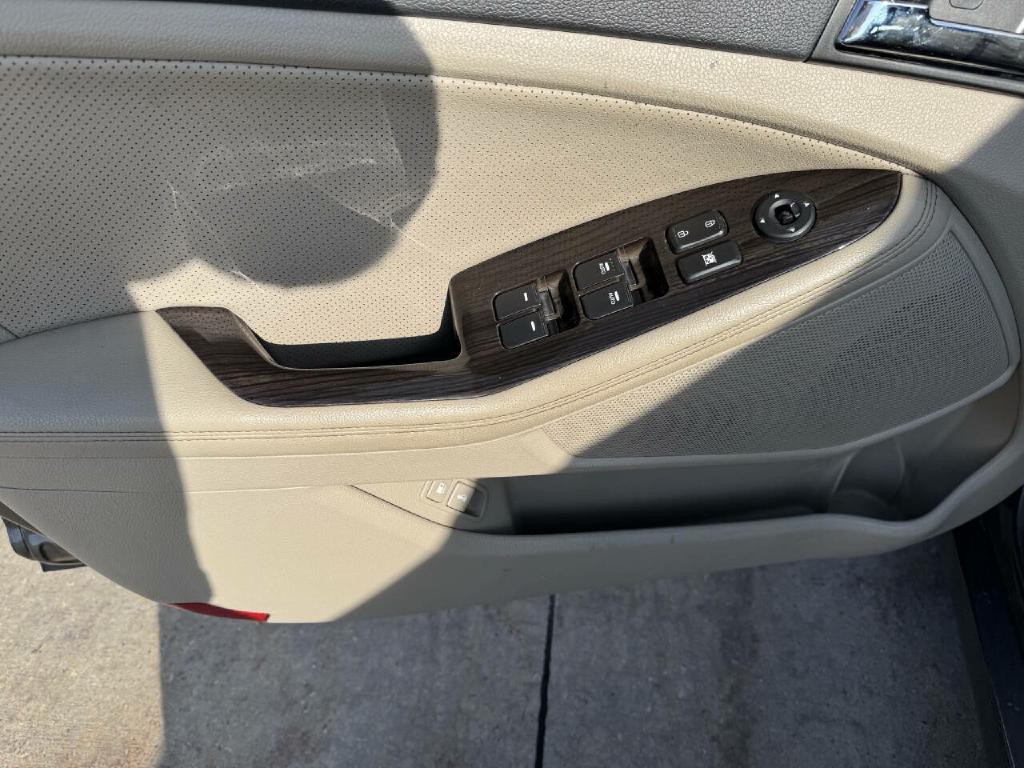2012 Kia Optima Image 38