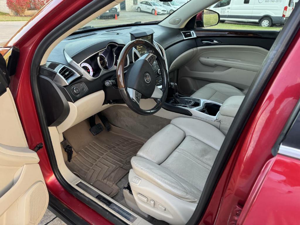 2011 Cadillac SRX Image 12
