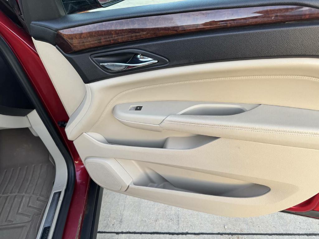 2011 Cadillac SRX Image 26